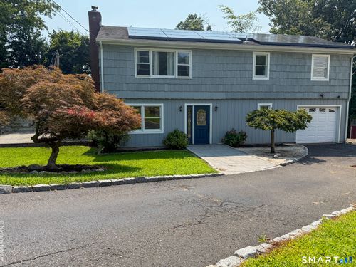 17 Kingsbury Rd, Norwalk, CT, 06851-5606 | Card Image