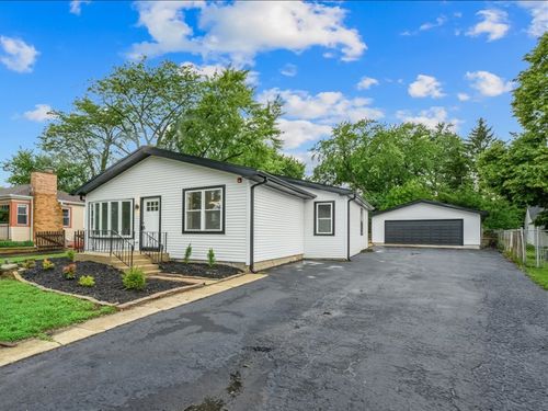 18172 Twin Lakes Blvd, Grayslake, IL, 60030-2045 | Card Image