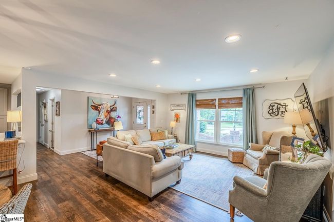 301 Devenger Rd, House other with 3 bedrooms, 3 bathrooms and 2 parking in Greer SC | Image 4