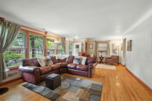 3890 Van Dyke St, White Bear Lake, MN, 55110-4349 | Card Image