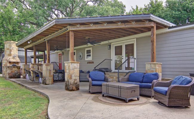 1047 Airport Rd, House other with 3 bedrooms, 2 bathrooms and null parking in Graford TX | Image 12