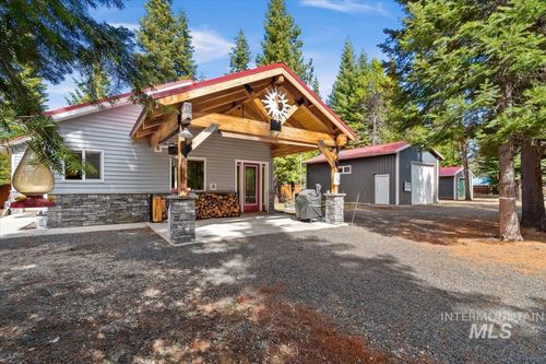 398 & 400 Charley Ln, Donnelly, ID, 83615 | Card Image