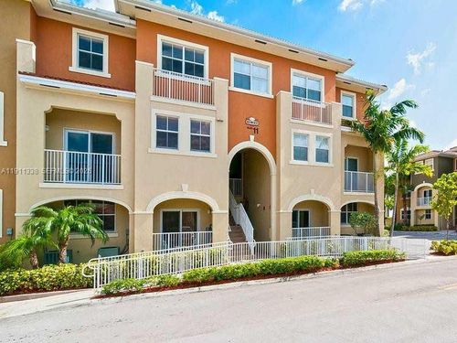 unit-205-8833 Nw 107th Ct, Doral, FL, 33178-2131 | Card Image