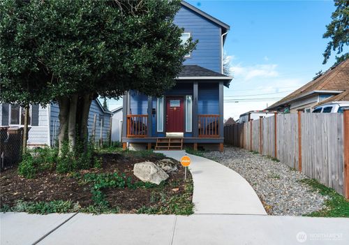 825 E 55th St, Tacoma, WA, 98404-2620 | Card Image