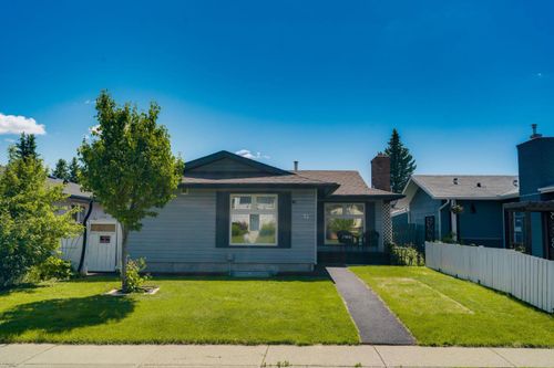 24 Shawcliffe Rd Sw, Calgary, AB, T2Y1G2 | Card Image
