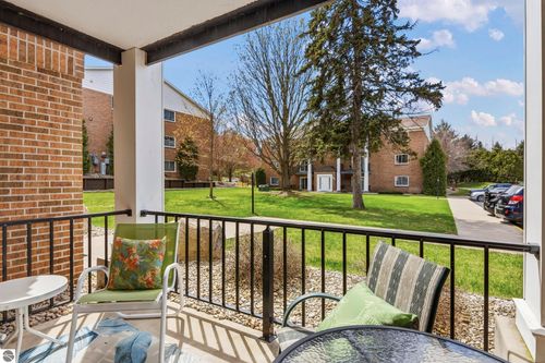 51-515 Georgetown Dr, Traverse City, MI, 49684-4476 | Card Image
