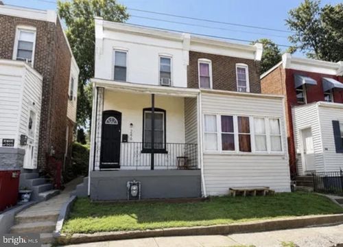 246 Mill St, DARBY, PA, 19023-2015 | Card Image