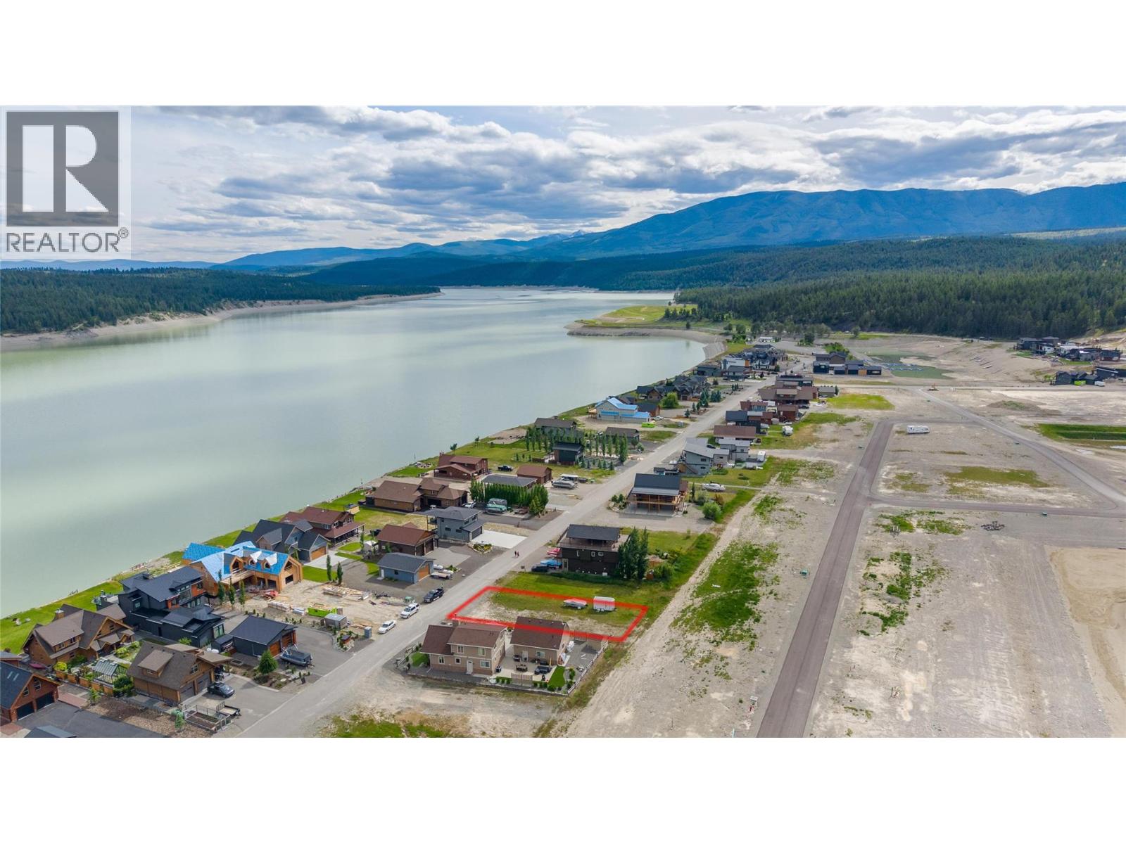 Land in Lake Koocanusa 5