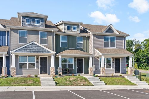 144 Davis Ridge Ln, Clarksville, TN, 37040-2071 | Card Image