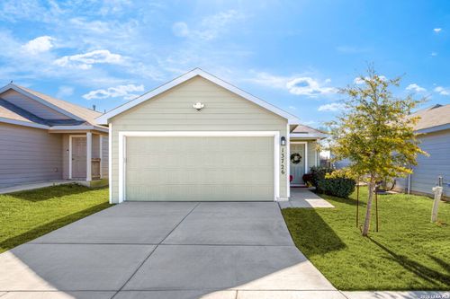 13726 Bucket Way, San Antonio, TX, 78252-1735 | Card Image