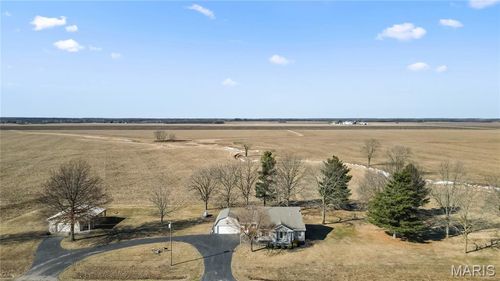 17251 Illinois Route 127, Butler, IL, 62015 | Card Image