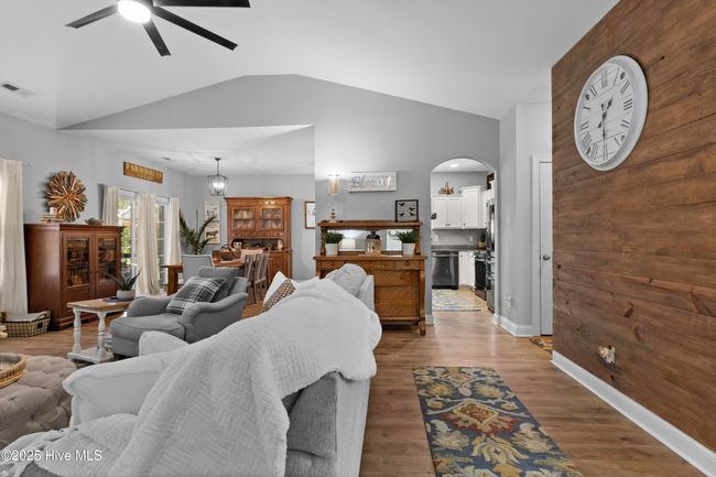 140 W Huckleberry Way, House other with 3 bedrooms, 2 bathrooms and 2 parking in Rocky Point NC | Image 11