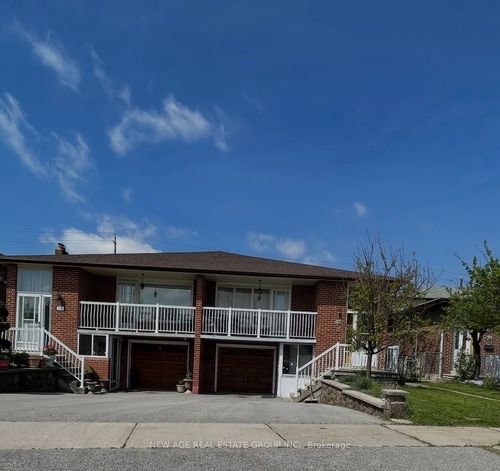112 Anthia Dr, North York, ON, M9L1K8 | Card Image