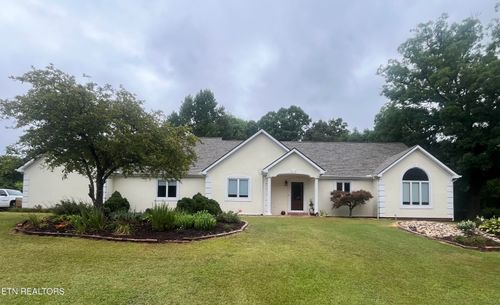 102 Brae Ct, Maryville, TN, 37801-1804 | Card Image