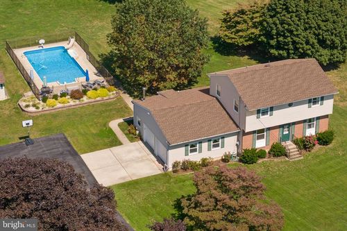 204 New Freedom Rd, Southampton, NJ, 08088-2802 | Card Image