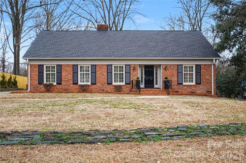 819 Ashmeade Rd, Charlotte, NC, 28211-4243 | Card Image