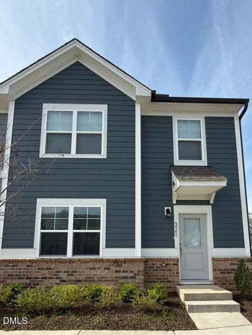 321 Parker Station Ave, Fuquay-Varina, NC, 27526-1997 | Card Image