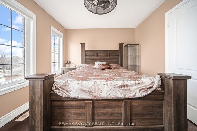 22 Callaghan Cres, House other with 4 bedrooms, 3 bathrooms and 4 parking in Georgetown ON | Image 33