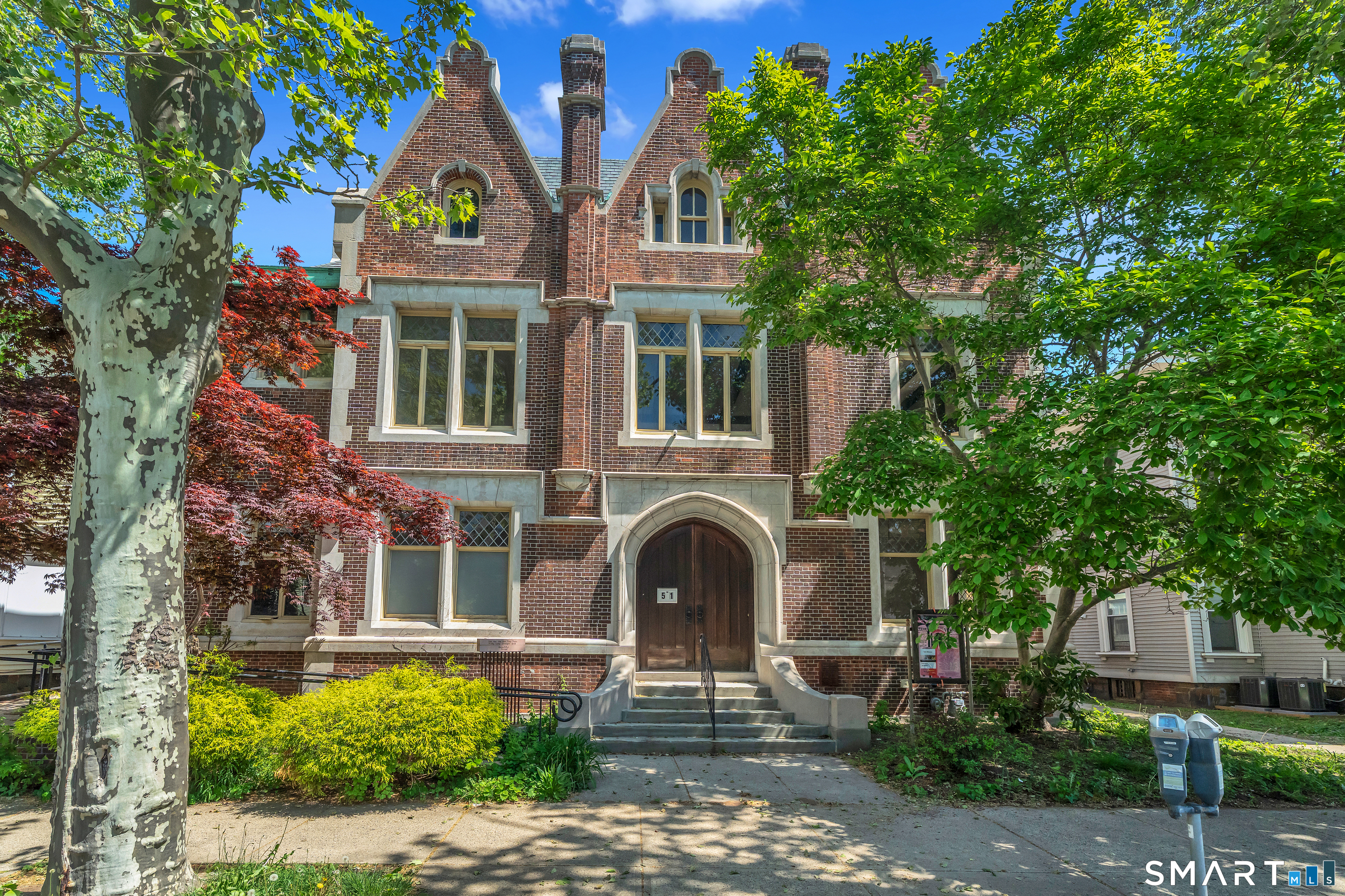 51 Trumbull St, New Haven, CT 06516