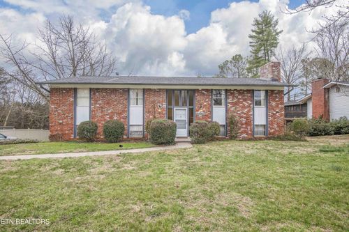 9620 Tallahassee Ln, Knoxville, TN, 37923-2736 | Card Image