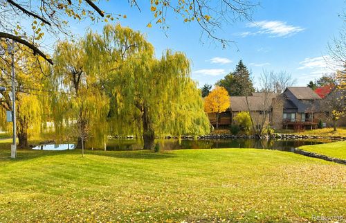 5525 Woodland Ct, West Bloomfield, MI, 48322-1411 | Card Image