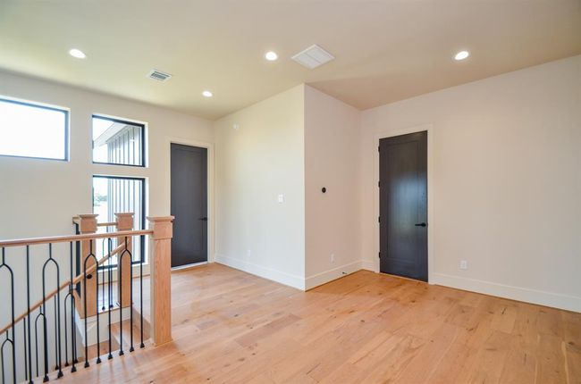 Upstairs landing. | Image 49