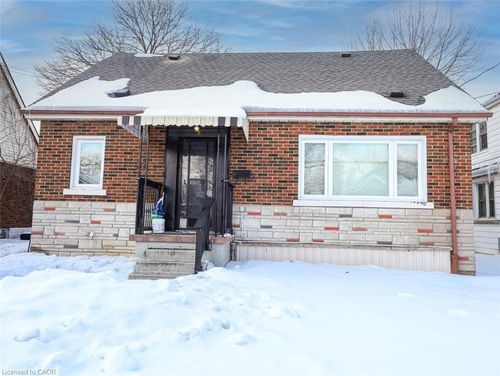 28 W 3rd St, Hamilton, ON, L9C3J7 | Card Image