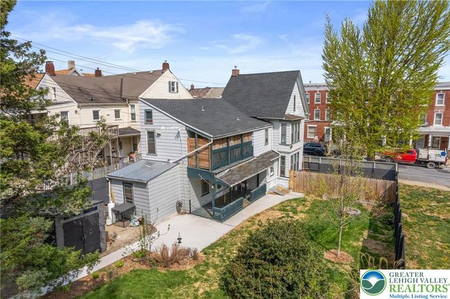 1226 Ferry St, Home with 3 bedrooms, 2 bathrooms and null parking in EASTON PA | Image 5