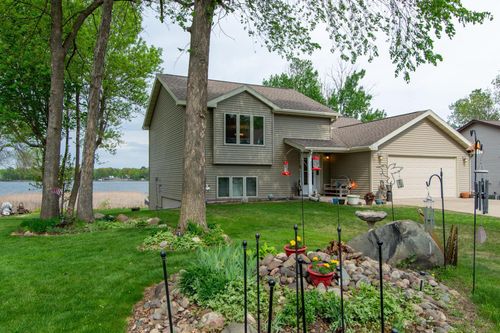 1900 White Cloud Dr E, Isle, MN, 56342-2668 | Card Image