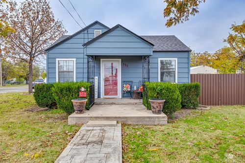 121 S Tyler St, San Angelo, TX, 76901-3935 | Card Image