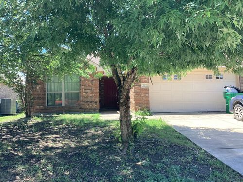 222 Range Rd, Waxahachie, TX, 75165-8808 | Card Image