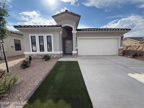 1049 Arabetto Rd, Las Cruces, NM, 88012-8098 | Card Image