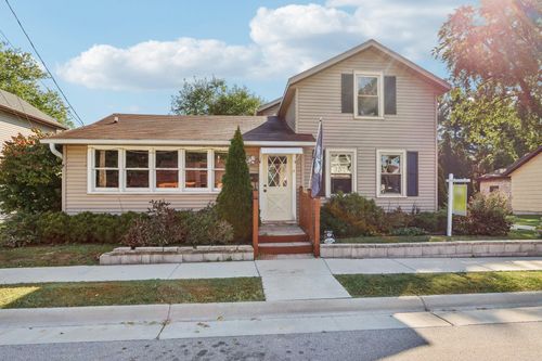 1221 S Third Street, Watertown, WI, 53094 | Card Image
