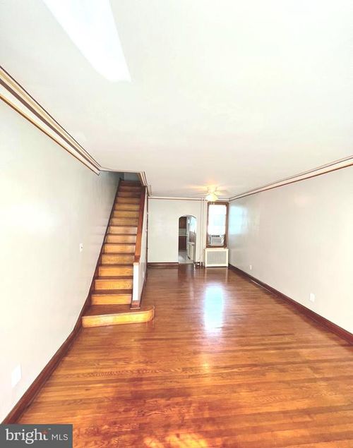 2747 Plum St, PHILADELPHIA, PA, 19137-1605 | Card Image