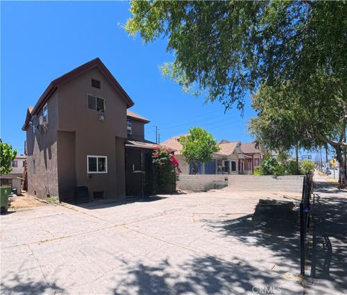 2245 N Griffin, Los Angeles, CA, 90031 | Card Image