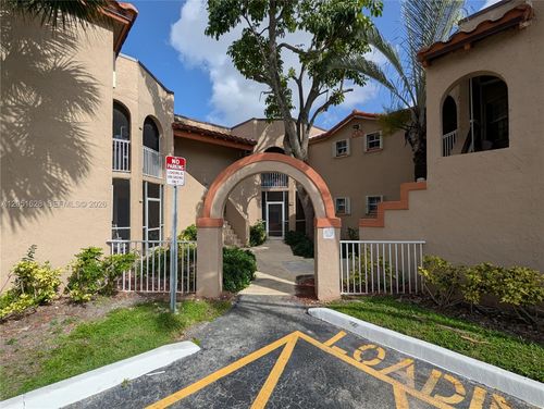 101-301 Sw 86th Ave, Pembroke Pines, FL, 33025-1485 | Card Image