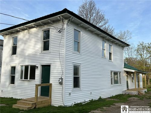 10 Water St, Forestville, NY, 14062-9608 | Card Image