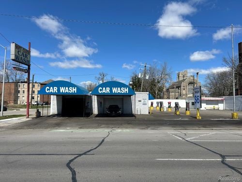 14615 E Jefferson Ave, Detroit, MI, 48215-2966 | Card Image