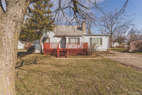 31756 Palmer Rd, Westland, MI, 48186-4775 | Card Image