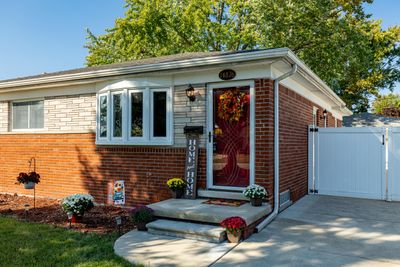 14876 Maywood Street, House other with 3 bedrooms, 1 bathrooms and null parking in Southgate MI | Image 2