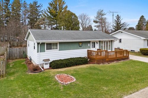 2313 42nd Street, Two Rivers, WI, 54241 | Card Image