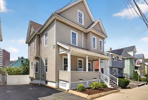 18 Henry St, Everett, MA, 02149-3020 | Card Image