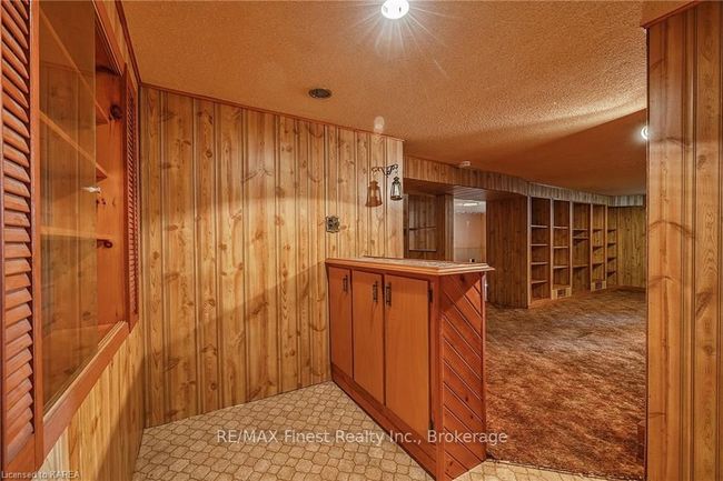 705 Braeside Cres, House other with 4 bedrooms, 2 bathrooms and 2 parking in Kingston ON | Image 30
