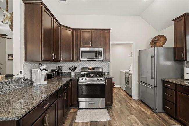 128 Red Deer Way, House other with 3 bedrooms, 2 bathrooms and 2 parking in Huntsville TX | Image 10