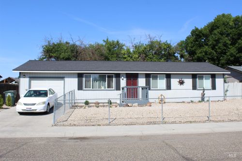 1327 Sw 12th St, Ontario, OR, 97914-4217 | Card Image