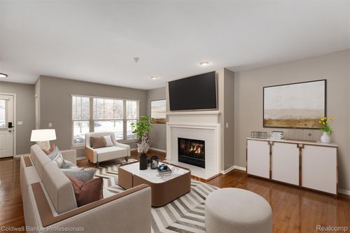 1439 S Main St, Royal Oak, MI, 48067-3248 | Card Image