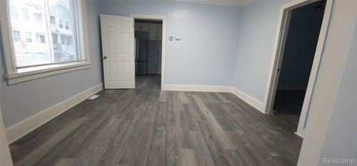 fl-1-11705 Mackay St, Hamtramck, MI, 48212-2939 | Card Image