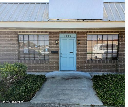 1442c E Bridge St, Breaux Bridge, LA, 70517-3406 | Card Image