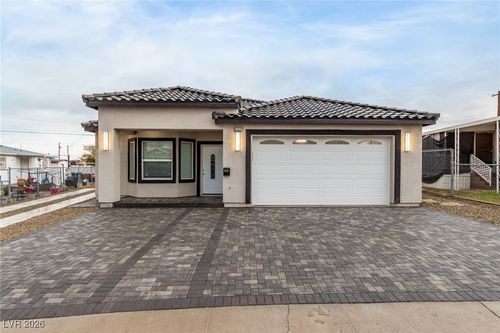 6132 Glacier Ave, Las Vegas, NV, 89156-5838 | Card Image