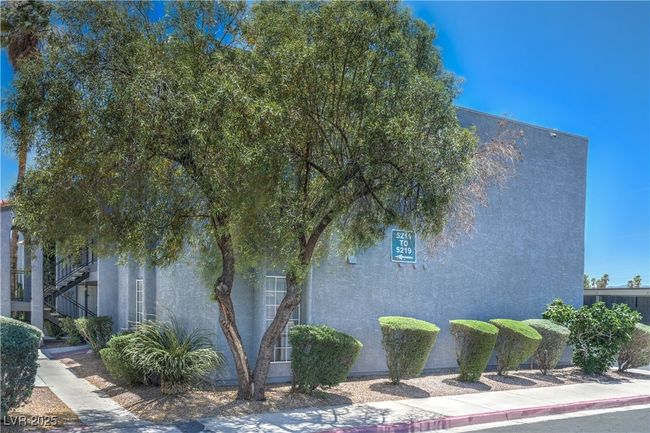 UNIT-11 - 5219 Caliente St, Condo with 2 bedrooms, 2 bathrooms and null parking in Las Vegas NV | Image 23
